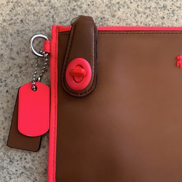 ➰Coach slim wallet/pouch.  5x8” - Picture 7 of 12